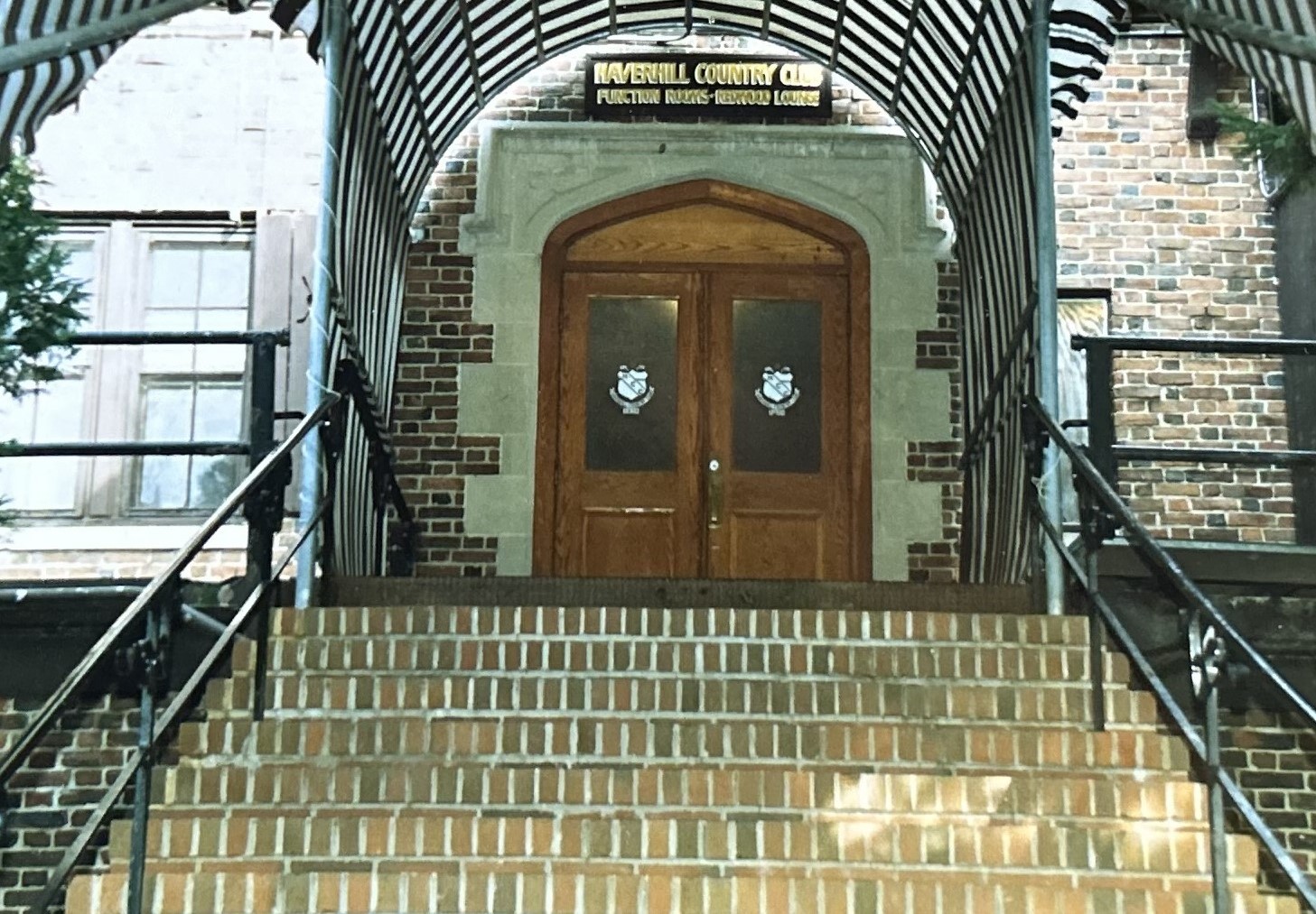 Old_Entrance_90s